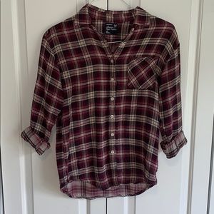 American Eagle Plaid Buttondown